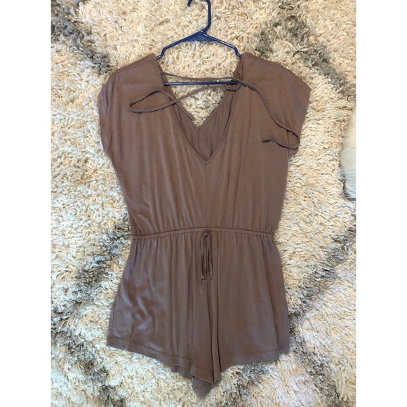 mauve romper - Picture 2 of 2